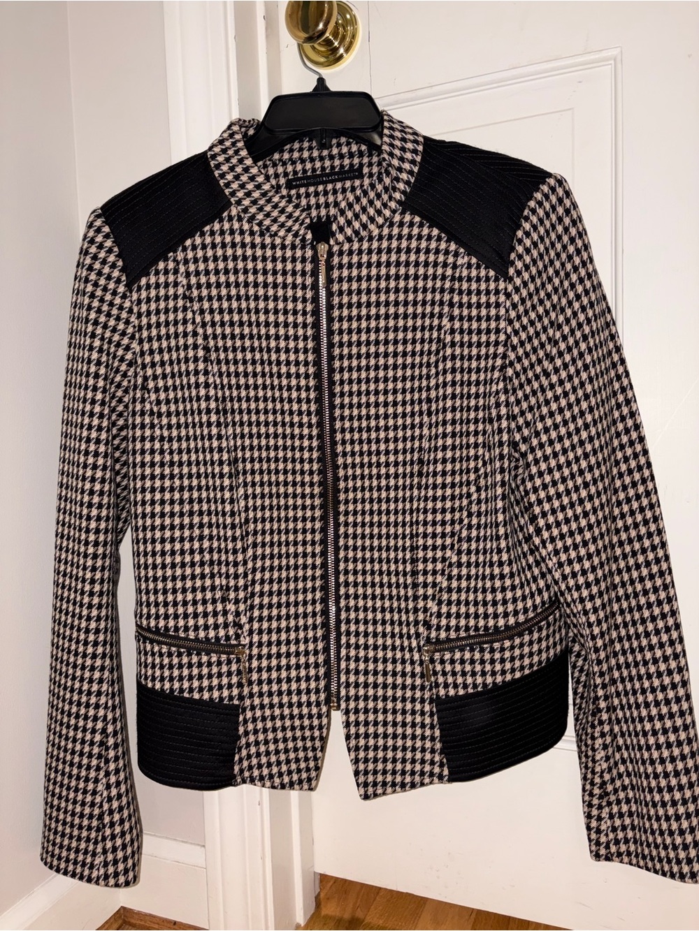 White House Black Market Black & Cream Houndstooth Zip Jacket